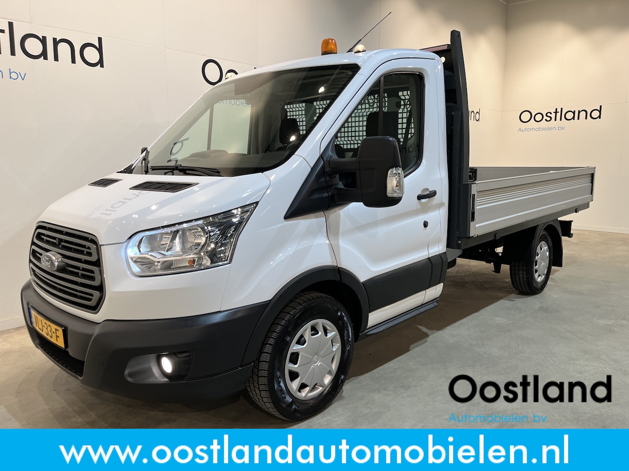 Ford Transit - 350 2.0 TDCI L2H1 Trend Open Laadbak / Euro 6 / Trekhaak / Airco / Cruise Control / 3-Zits - AutoWereld.nl
