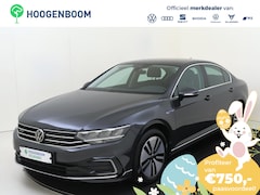 Volkswagen Passat - 1.4 TSI PHEV GTE Business | SoH 97% | Achteruitrijcamera | 3-zone airco | Adaptieve cruise