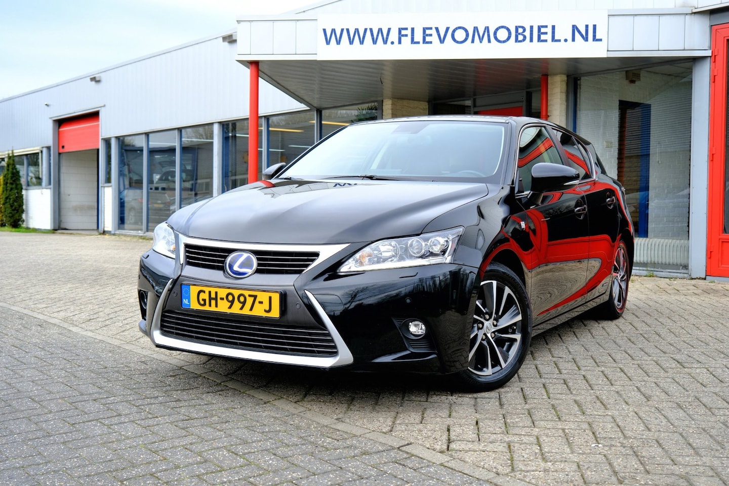 Lexus CT 200h - Aut. Navi|Clima|Cam|LMV|Alcantara - AutoWereld.nl