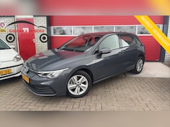 Volkswagen Golf - 1.0 TSI Life FULL LED / SFEER VERLICHTING / CARPLAY / NAVI / CLIMA / PDC / BLUETOOTH / ACC
