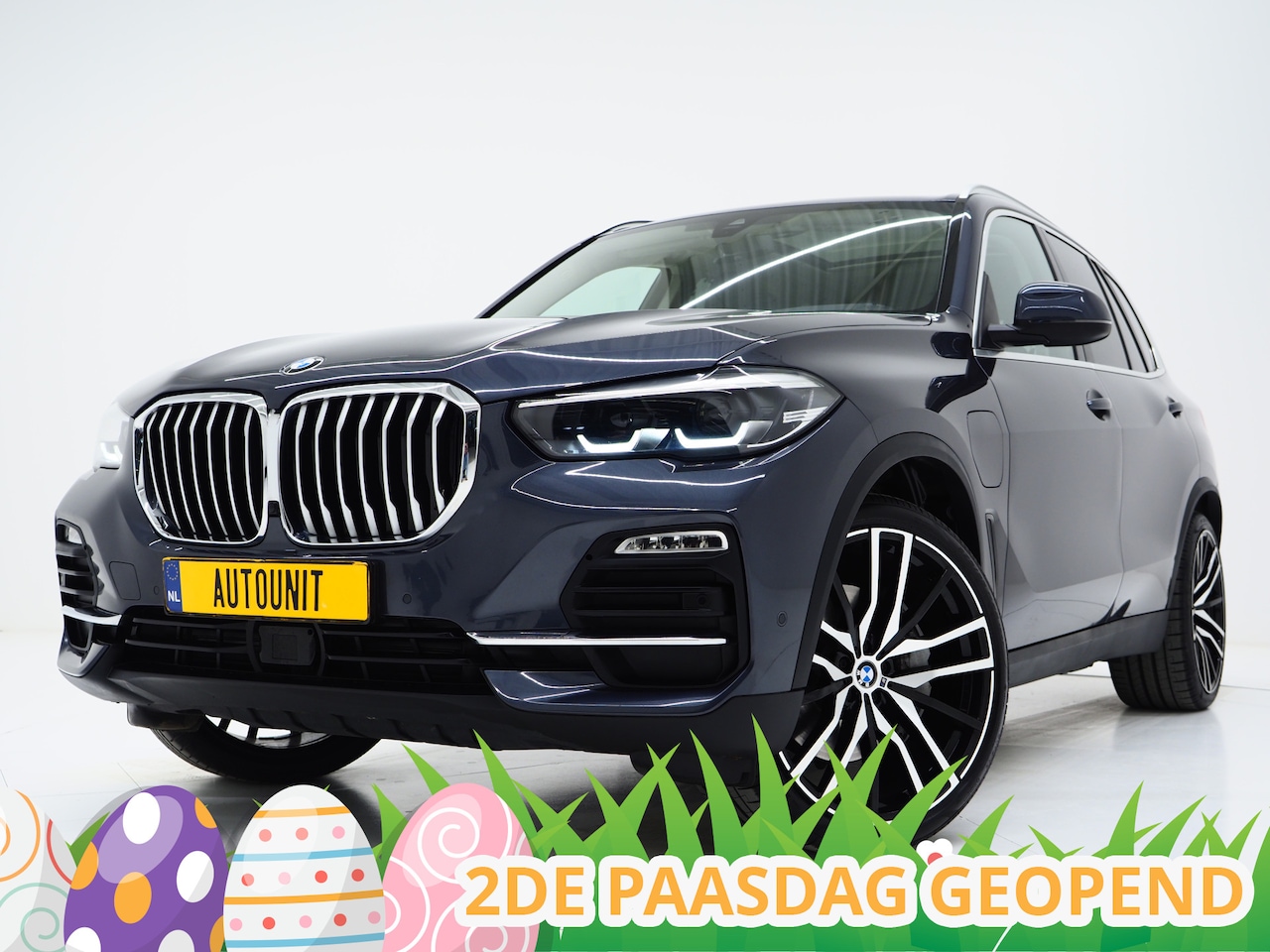 BMW X5 - xDrive45e High Executive | Panoramadak | Luchtvering | Leder | Camera | Keyless | Adaptive - AutoWereld.nl