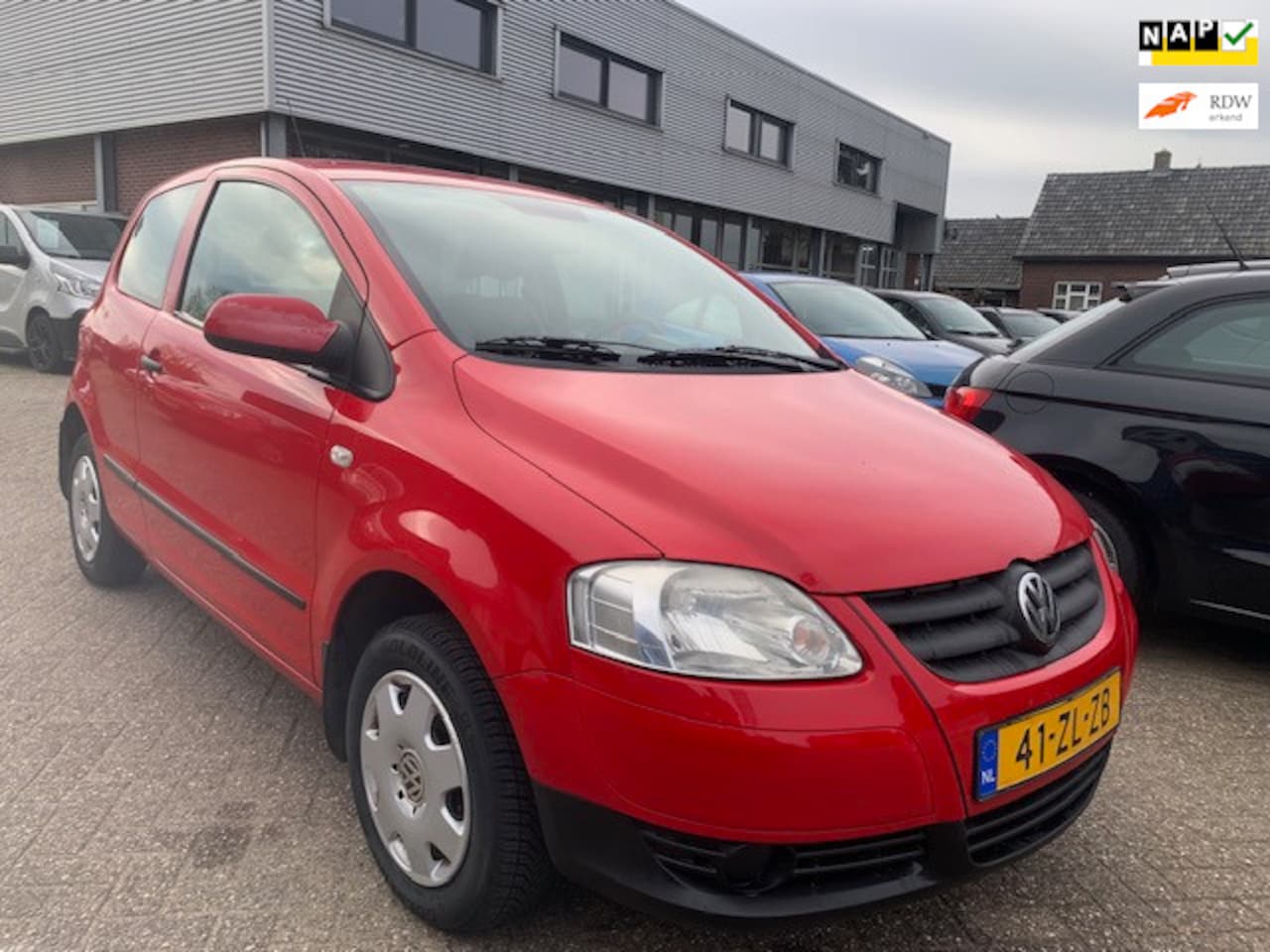 Volkswagen Fox - 1.2 Trendline 2008 € 1.650,- 1 Jr. Apk , Zo mee - AutoWereld.nl