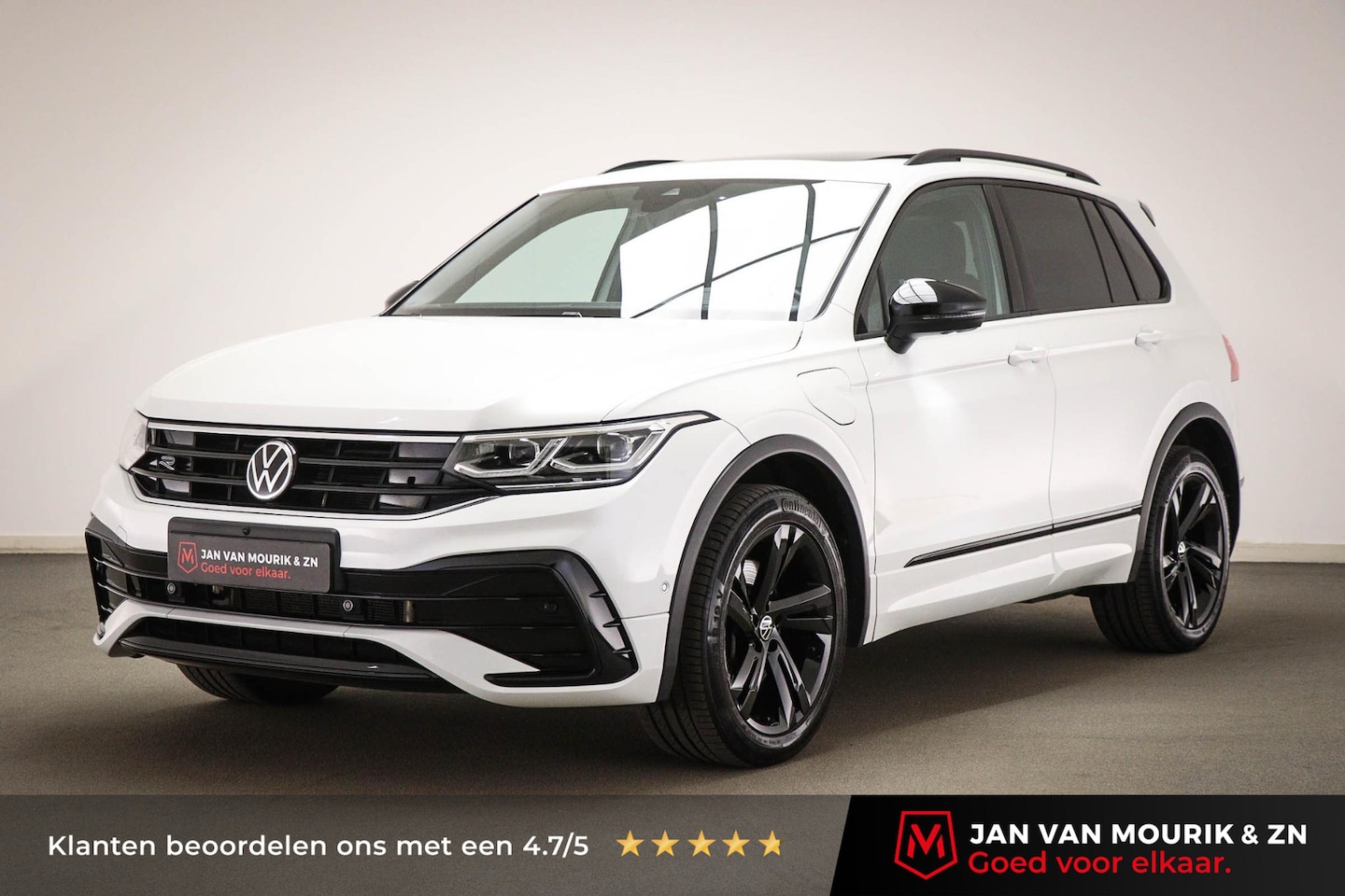 Volkswagen Tiguan - 1.4 TSI eHybrid R-Line Business+ | WINTER PACK | PANORAMADAK | ACHTERBANKVERWARMING | HEAD - AutoWereld.nl
