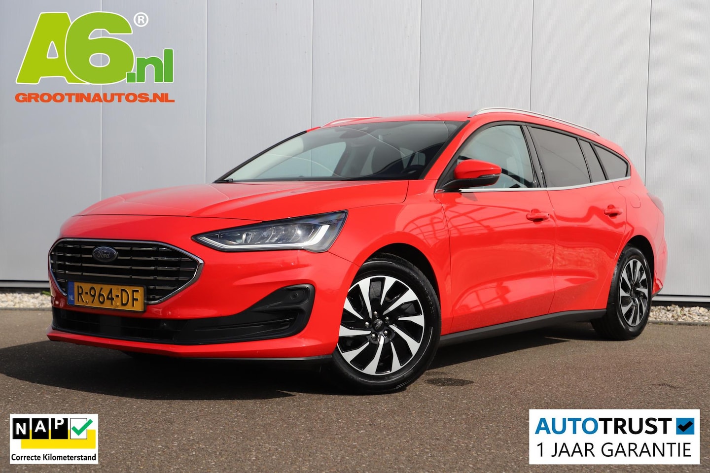 Ford Focus Wagon - 1.0 EcoBoost Hybrid Titanium X Navigatie Achteruitrijcamera Winter Pakket Stuur & Stoelver - AutoWereld.nl