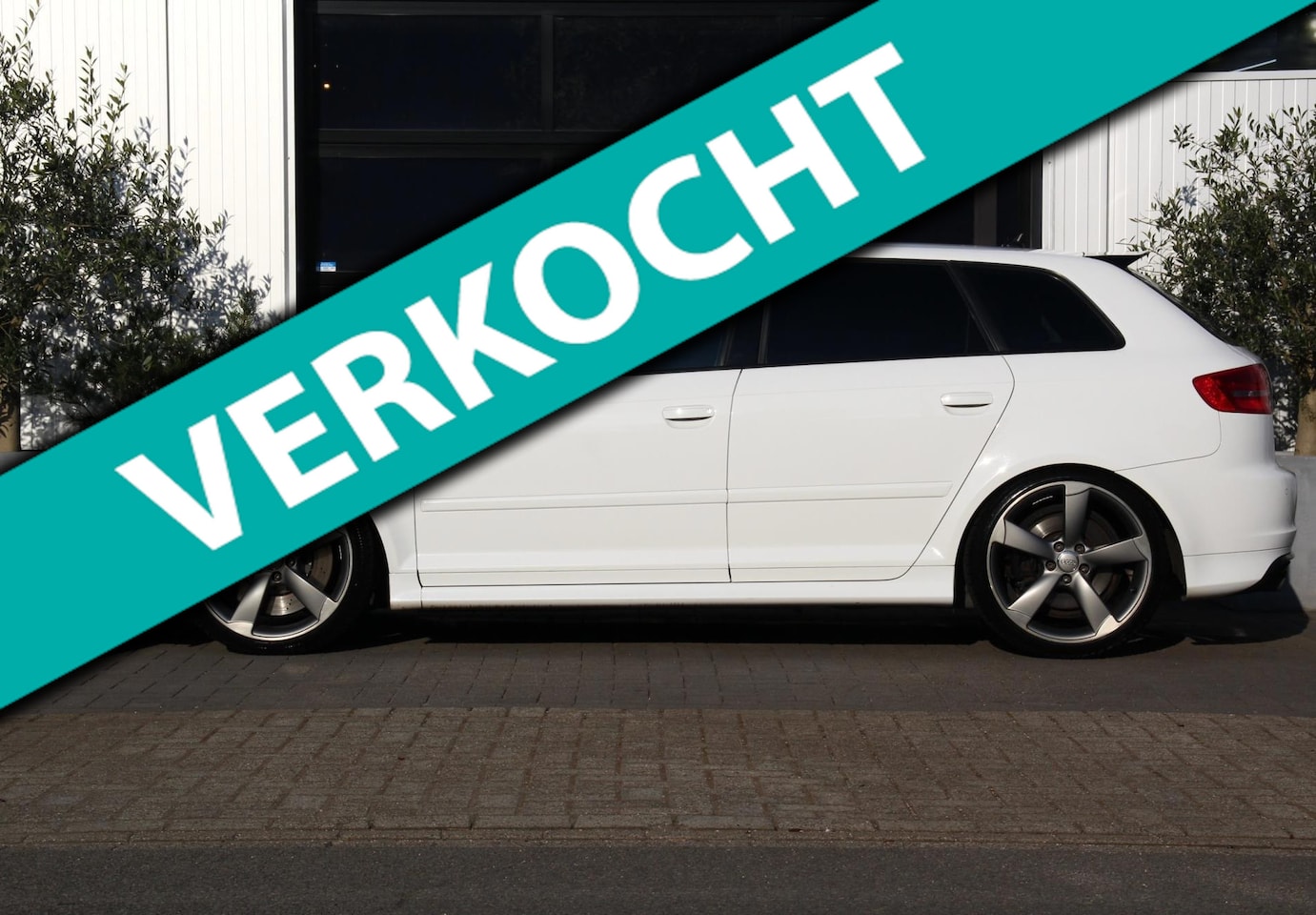 Audi RS3 - Sportback 2.5TFSI Quattro Pro Line S-TRONIC -IBIS WHITE - LEDER - MMI PLUS - BLACKPACK - D - AutoWereld.nl