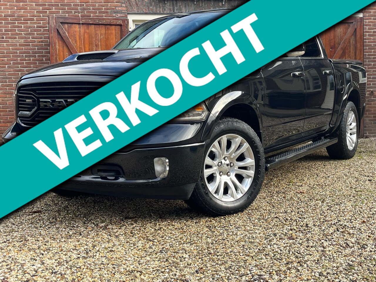 Dodge Ram 1500 - 5.7 V8 Longhorn LPG - AutoWereld.nl