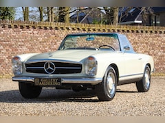Mercedes-Benz SL-klasse Cabrio - 230 Pagode "Second owner and 42.000 miles since 1967" When originality prevails over resto