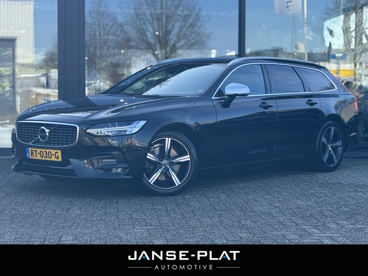 Volvo V90 - 2.0 T5 R-Design Wegr.Trekhaak | Pilot Ass/ Adaptive Cruise | - AutoWereld.nl