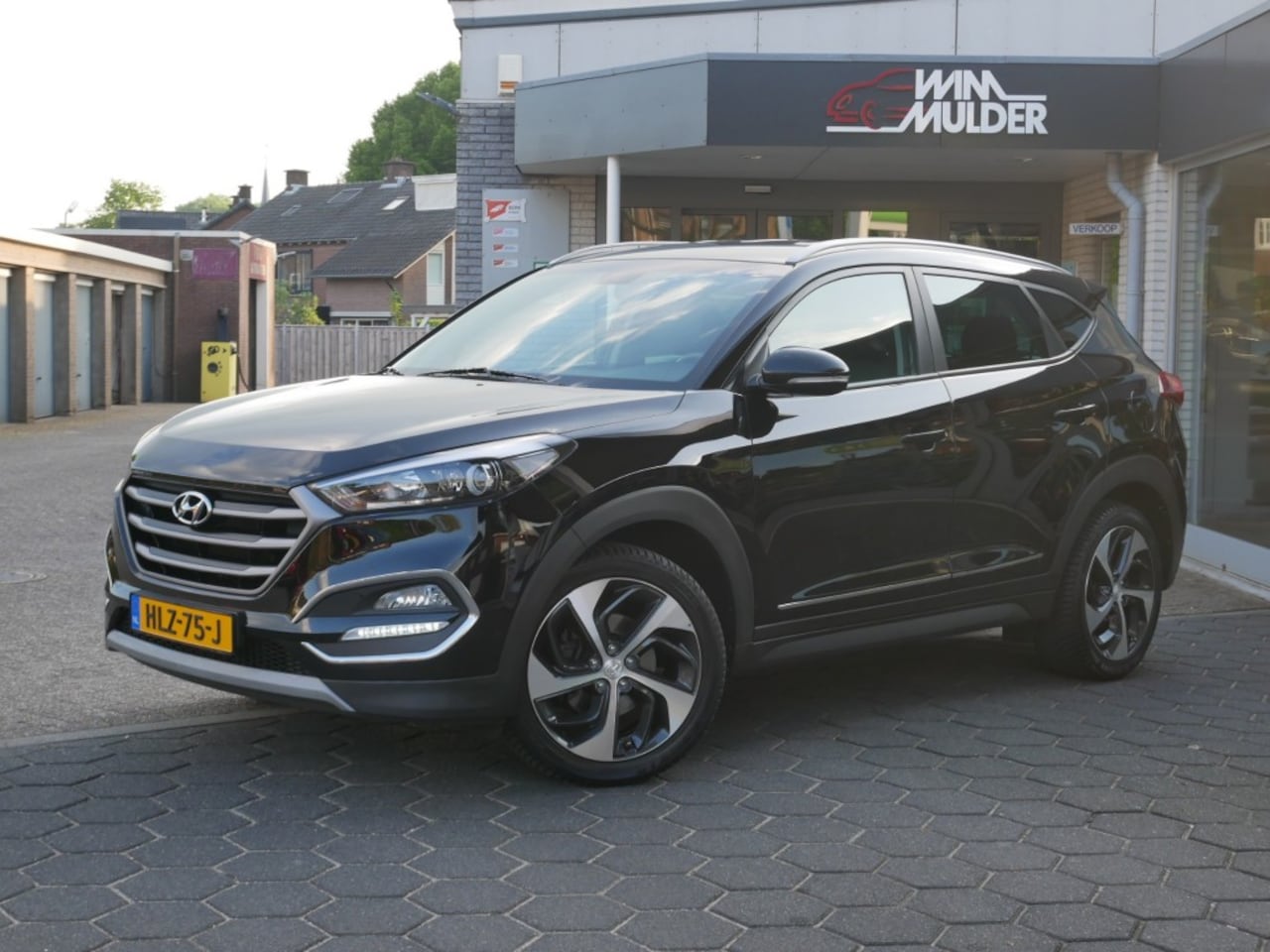 Hyundai Tucson - 1.6 T-GDI PREMIUM      **Clima//Navi//Lm 19//Th ** - AutoWereld.nl