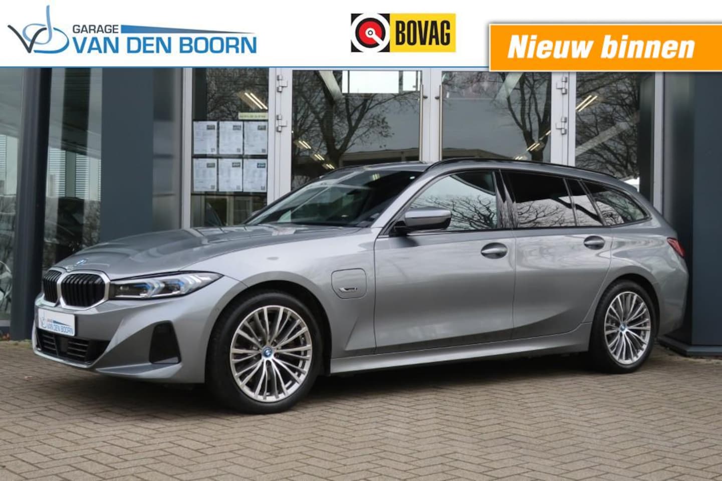BMW 3-serie - 320E FACELIFT, Trekhaak, Panorama/ Schuifdak, Head Up Display, etc. - AutoWereld.nl