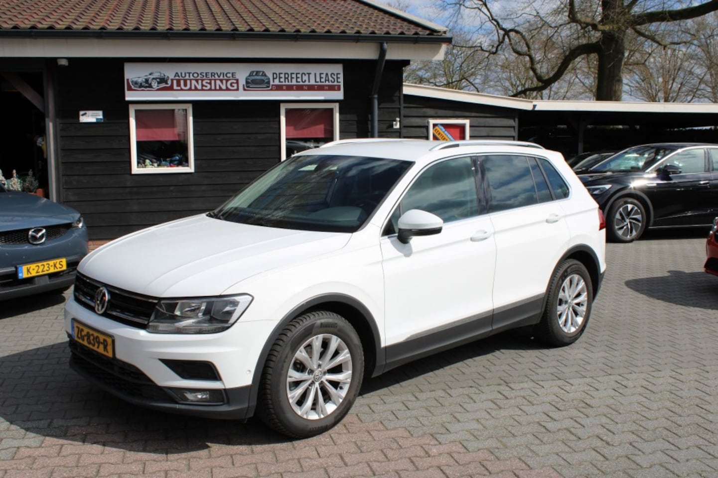 Volkswagen Tiguan - 1.5 TSI ACT ComfortLine Business Automaat - Camera navi - AutoWereld.nl
