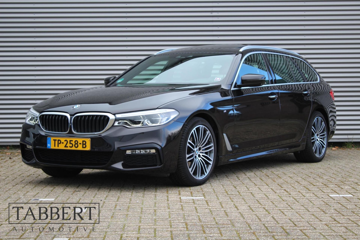 BMW 5-serie Touring - 530i High Executive M Pakket Trekhaak - AutoWereld.nl
