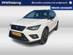 SEAT Arona - 1.0 TSI FR / Digitaal dashboard / Navigatie / App connect / Camera / Parkeersensoren V+A /