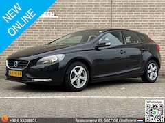 Volvo V40 - 1.6 D2 Momentum | Climate | Cruise | Navi | PDC | Stoelverwarming | APK 01-2027 |