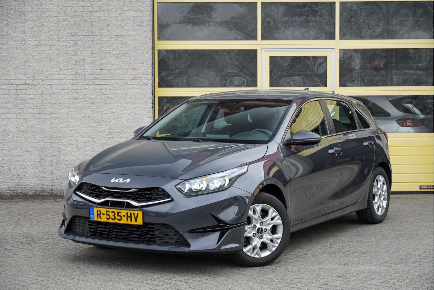 Kia Cee'd - Ceed 1.0 T-GDi 5drs DynamicLine BJ2022 Lmv 16" | Led V+A | Pdc | Achteruitrijcamera | App- - AutoWereld.nl