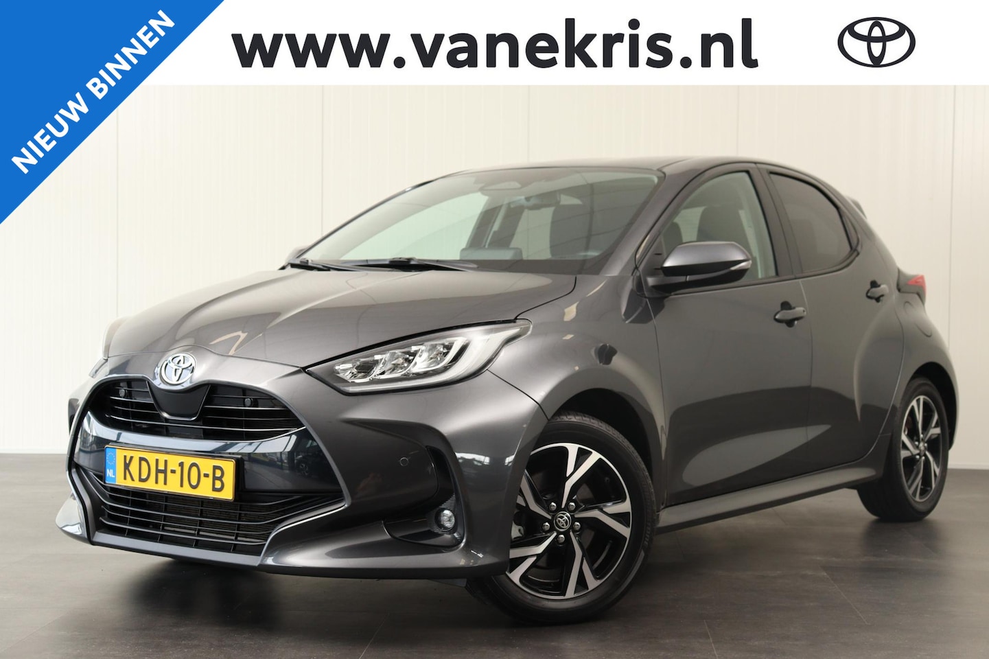 Toyota Yaris - 1.5 Hybrid 115 First Edition Limited Parkeersensoren, Stoelverwarming, Apple Carplay / And - AutoWereld.nl