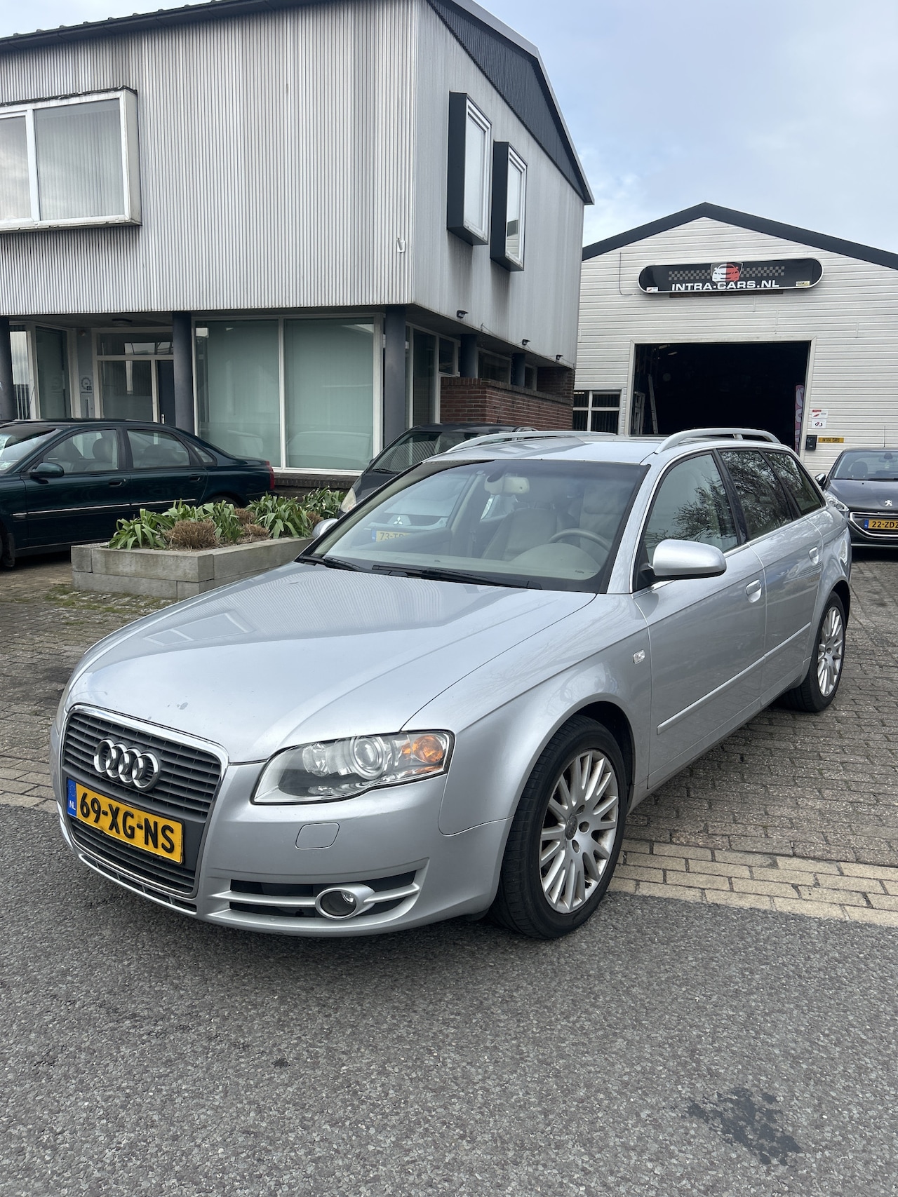 Audi A4 Avant - 2.0 TFSI Advance 7 Traps Automaat S-Line Vol leer,Schakel flippers enz. - AutoWereld.nl