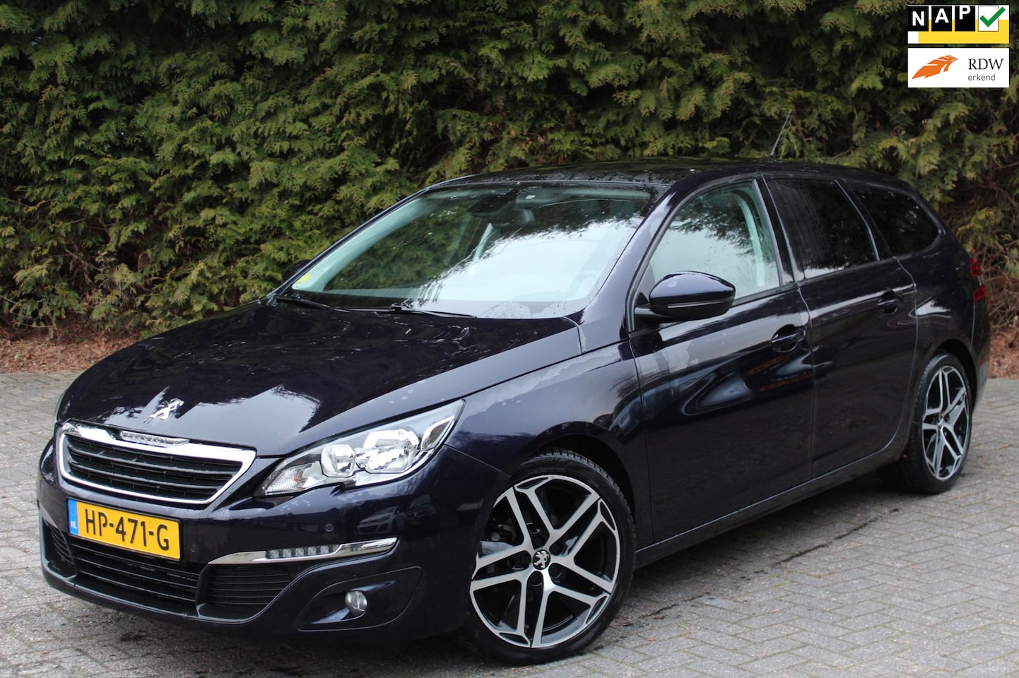 Peugeot 308 SW - 1.6 BlueHDI Blue Lease Executive Pack 120PK | Panoramadak | Achteruitcamera | Climate Cont - AutoWereld.nl