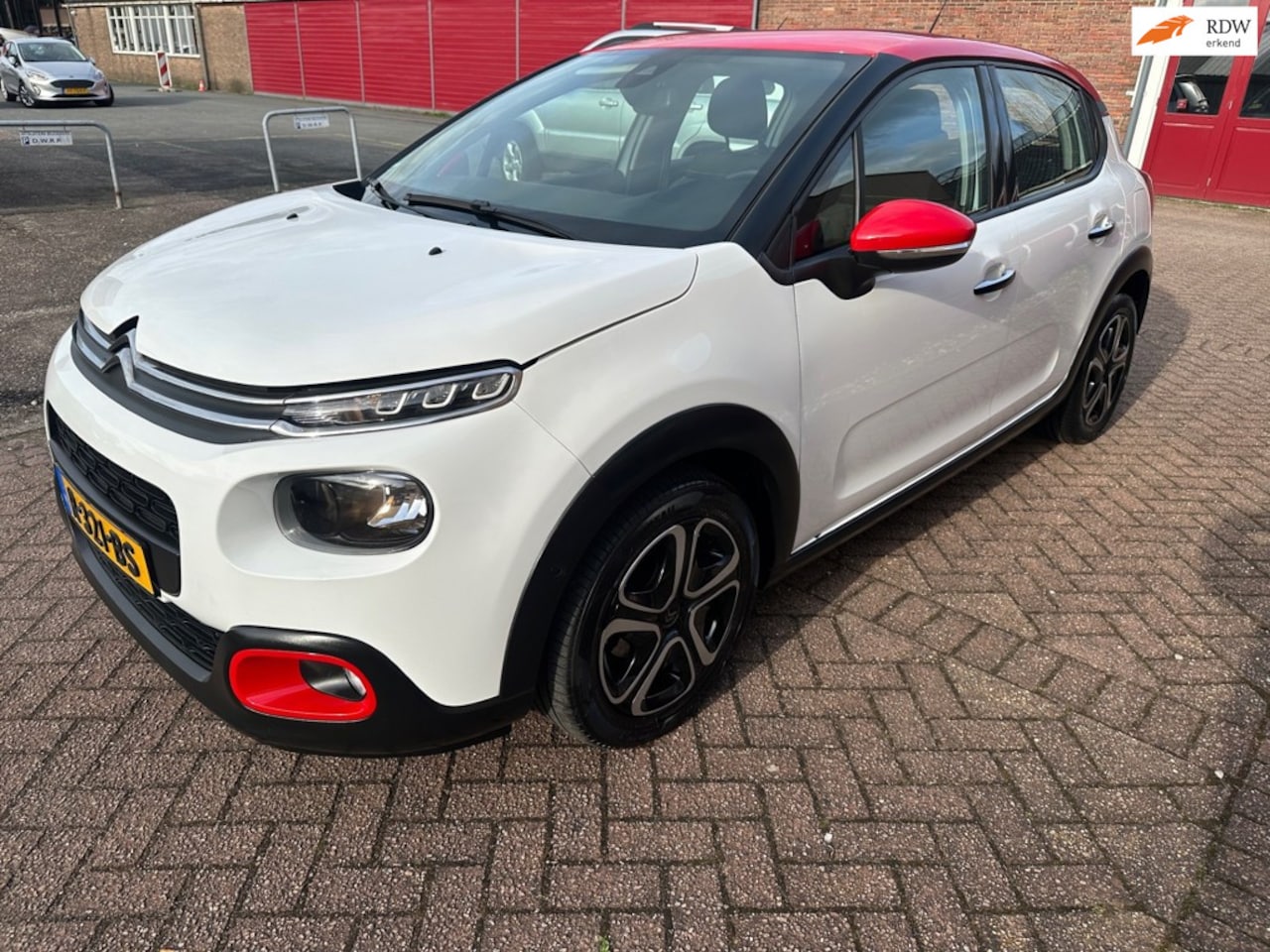 Citroën C3 - 1.2 PureTech Feel 108g NAVI CAMERA LED DEALEROH - AutoWereld.nl