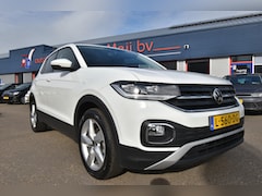 Volkswagen T-Cross - 1.0 TSI Style CLIMATR , CR ONTR , A UITRIJ CAM , VIRTUAL COCKPIT , PDC V+A ,
