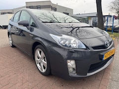 Toyota Prius - 1.8 Dynamic Airco/ECC, Navigatie, HUD, Camera
