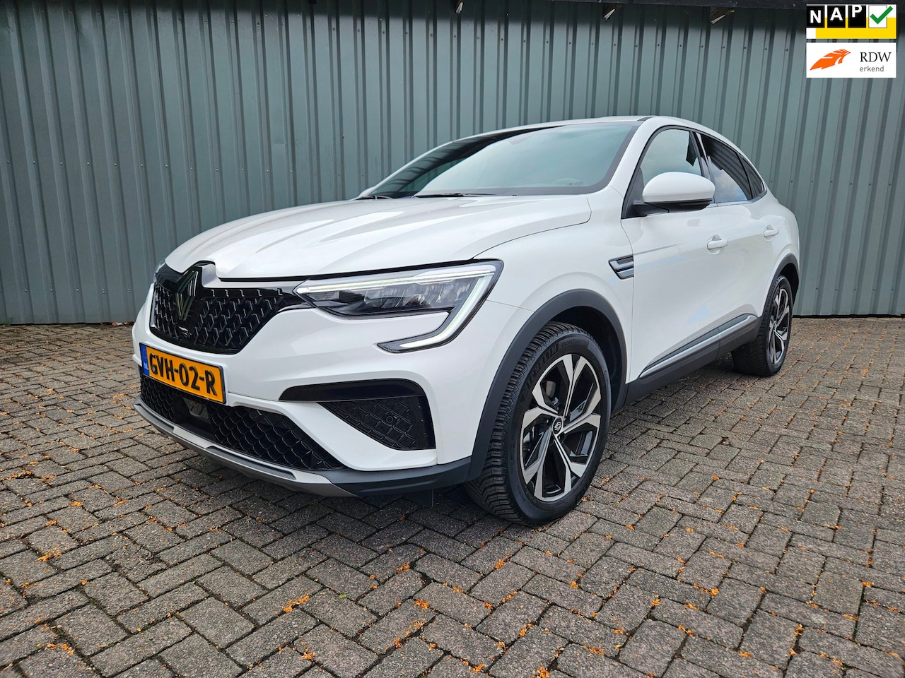 Renault Arkana - 1.6 E-Tech full hybrid 145 techno Bose Stoelverwarming Camera - AutoWereld.nl