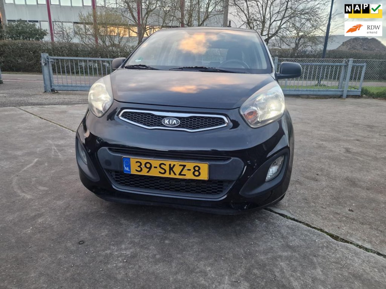 Kia Picanto - 1.0 CVVT Comfort Pack 1.0 CVVT Comfort Pack - AutoWereld.nl
