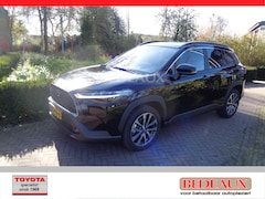 Toyota Corolla Cross - 2.0 High Power Hybrid 197pk eCVT First Team Edition bij specialist