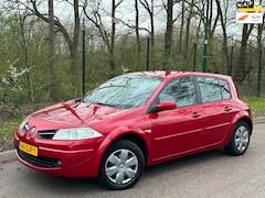 Renault Mégane - 1.6-16V RIJDGOED/INRUILKOOP/AIRCO/APK 5-26