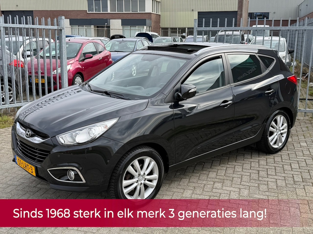 Hyundai ix35 - 2.0i 4WD i-Catcher 163PK AUTOMAAT! NL AUTO NAP! PANO l NAVI l CAMERA l CRUISE l TREKHAAK l - AutoWereld.nl