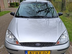 Ford Focus Wagon - 1.6-16V Cool Edition