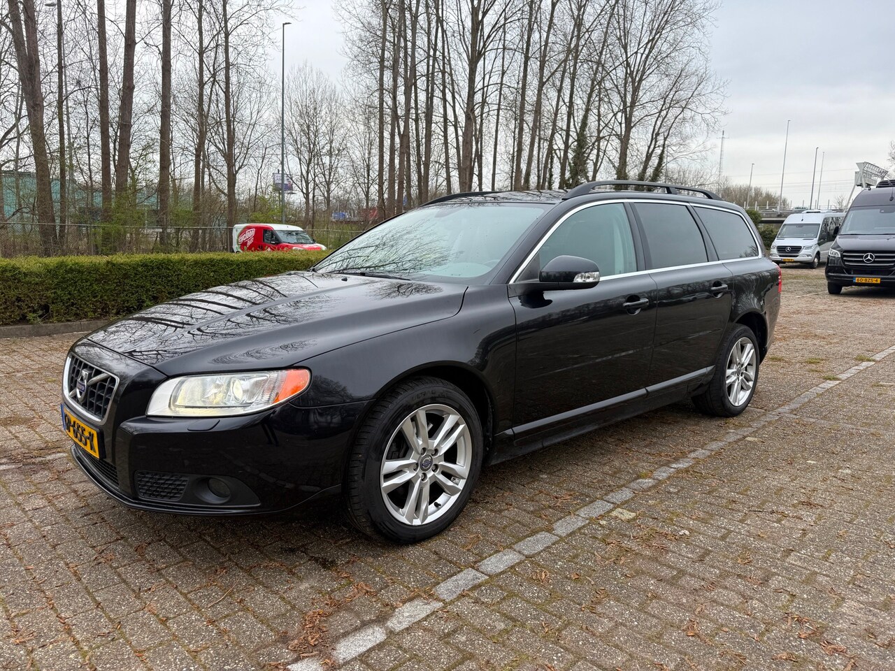 Volvo V70 - 2.0 D3 Summum Leder Cruise PDC - AutoWereld.nl