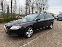 Volvo V70 - 2.0 D3 Summum Leder Cruise PDC