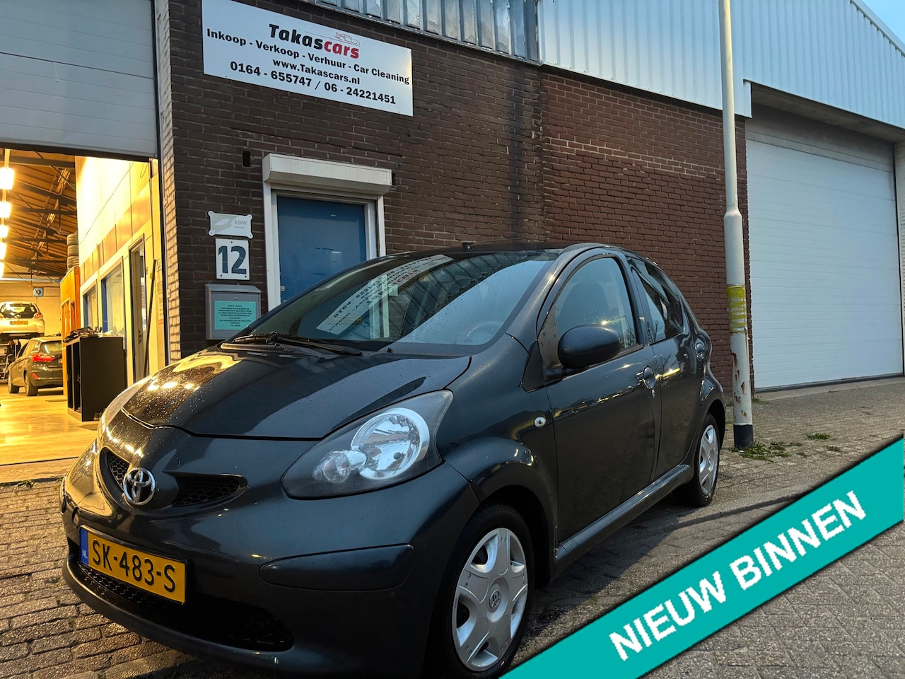 Toyota Aygo - 1.0-12V + AIRCO&5 DEUR &NET GROTE BEURT - AutoWereld.nl