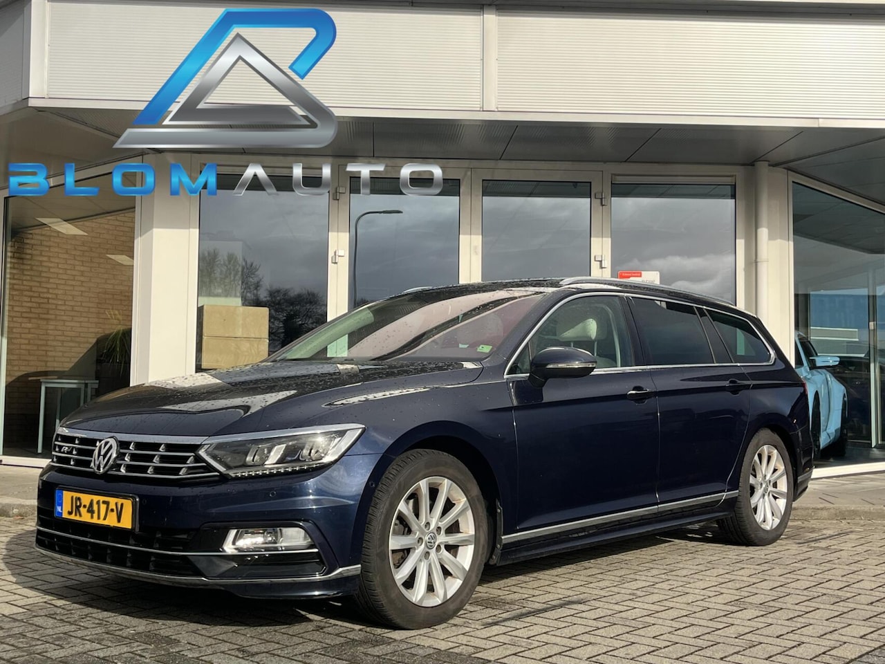 Volkswagen Passat Variant - 1.4 TSI ACT R-LINE PANO+TREKH+LED - AutoWereld.nl