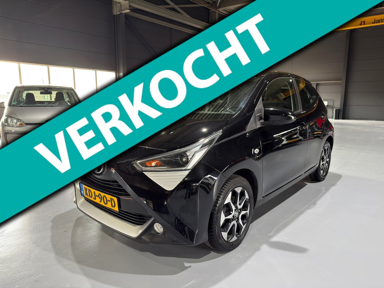 Toyota Aygo - 1.0 VVT-i x Dealer onderhouden | CarPlay | Camera - AutoWereld.nl