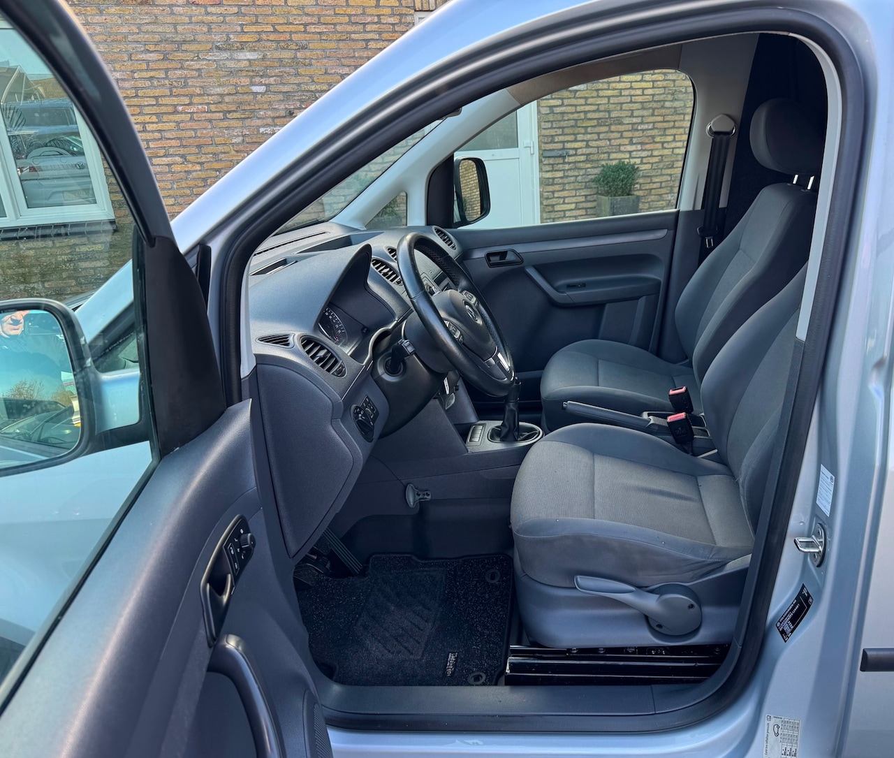 Volkswagen Caddy Maxi - 1.6 TDI Bj 2015 slechts 66000 km Eerste eigenaar - AutoWereld.nl