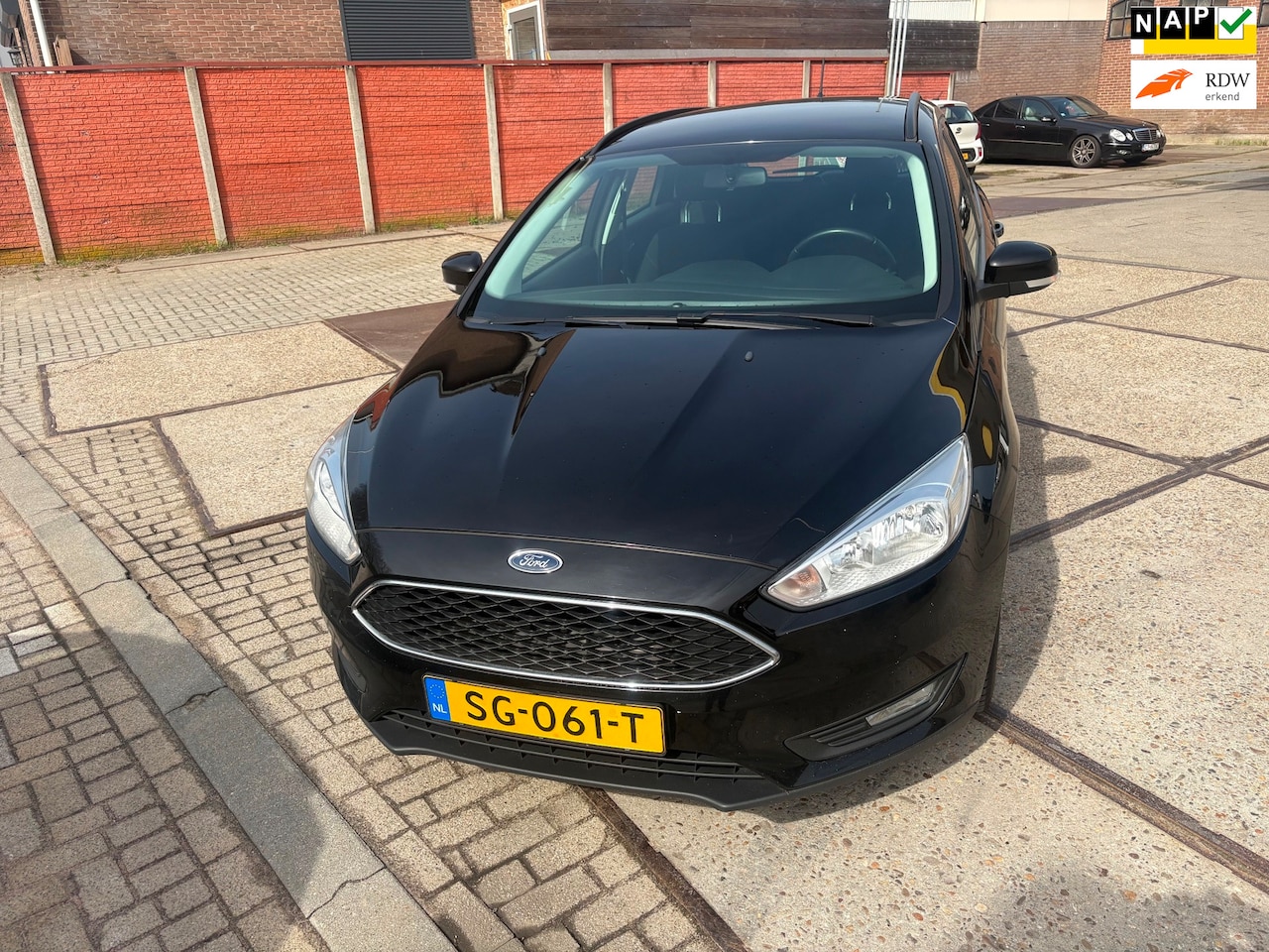 Ford Focus Wagon - 1.0 Lease Edition 1.0 Lease Edition - AutoWereld.nl