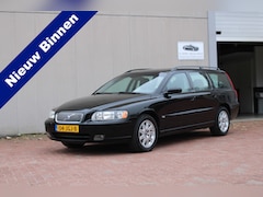 Volvo V70 - 2.4 Momentum AUTOMAAT YOUNGTIMER