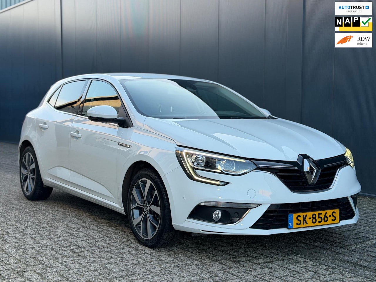 Renault Mégane - 1.2 TCe Bose|AUT|Massage|Lane Assist|Vol optie!! - AutoWereld.nl