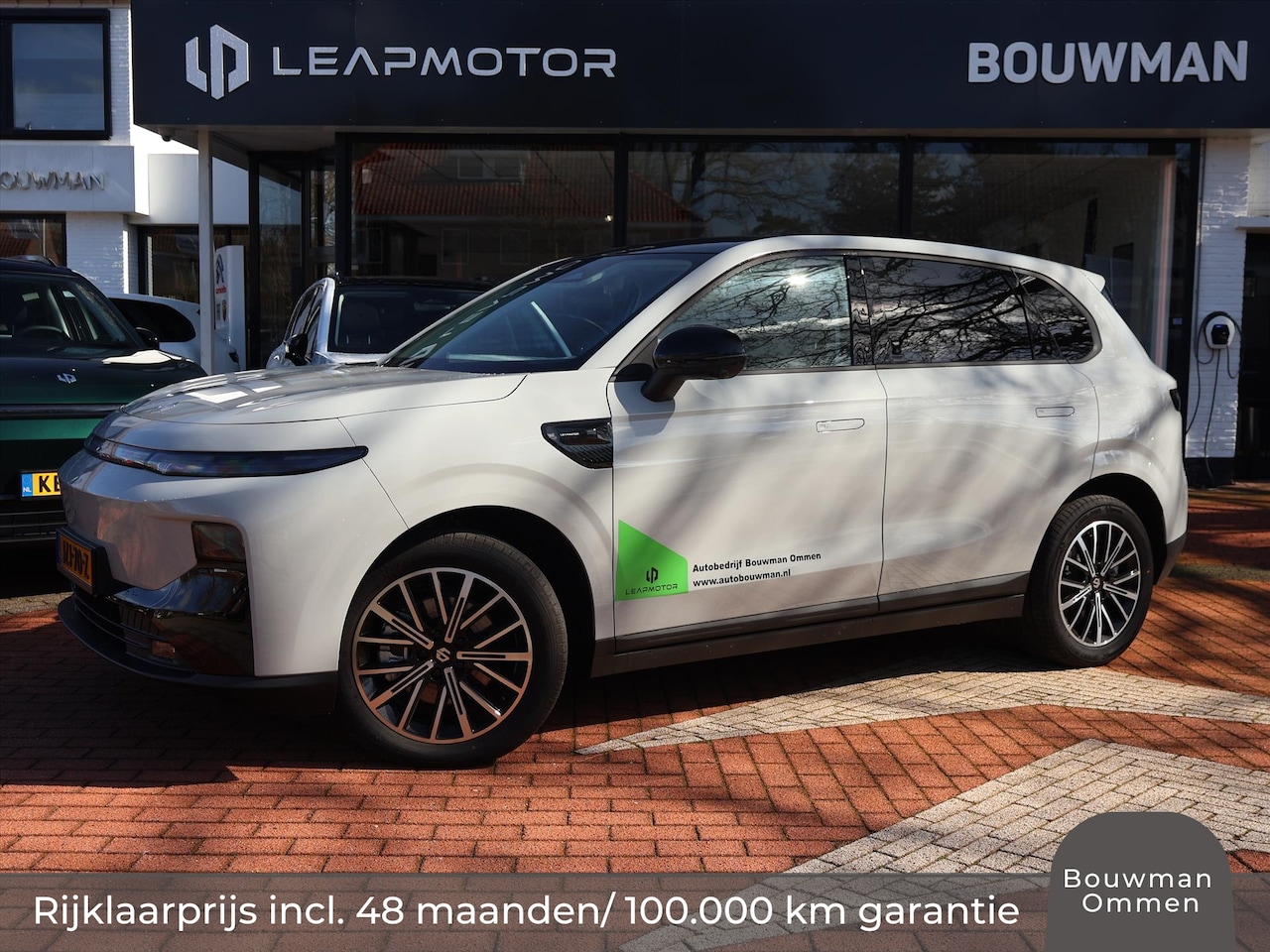 Leapmotor B10 - EV 67,1 kWh 218PK Design ProMax, Rijklaarprijs | Panoramadak | Navigatie | Camera | Adapti - AutoWereld.nl