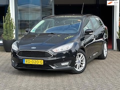 Ford Focus Wagon - 1.0 Titanium Edition / 100% Onderhouden