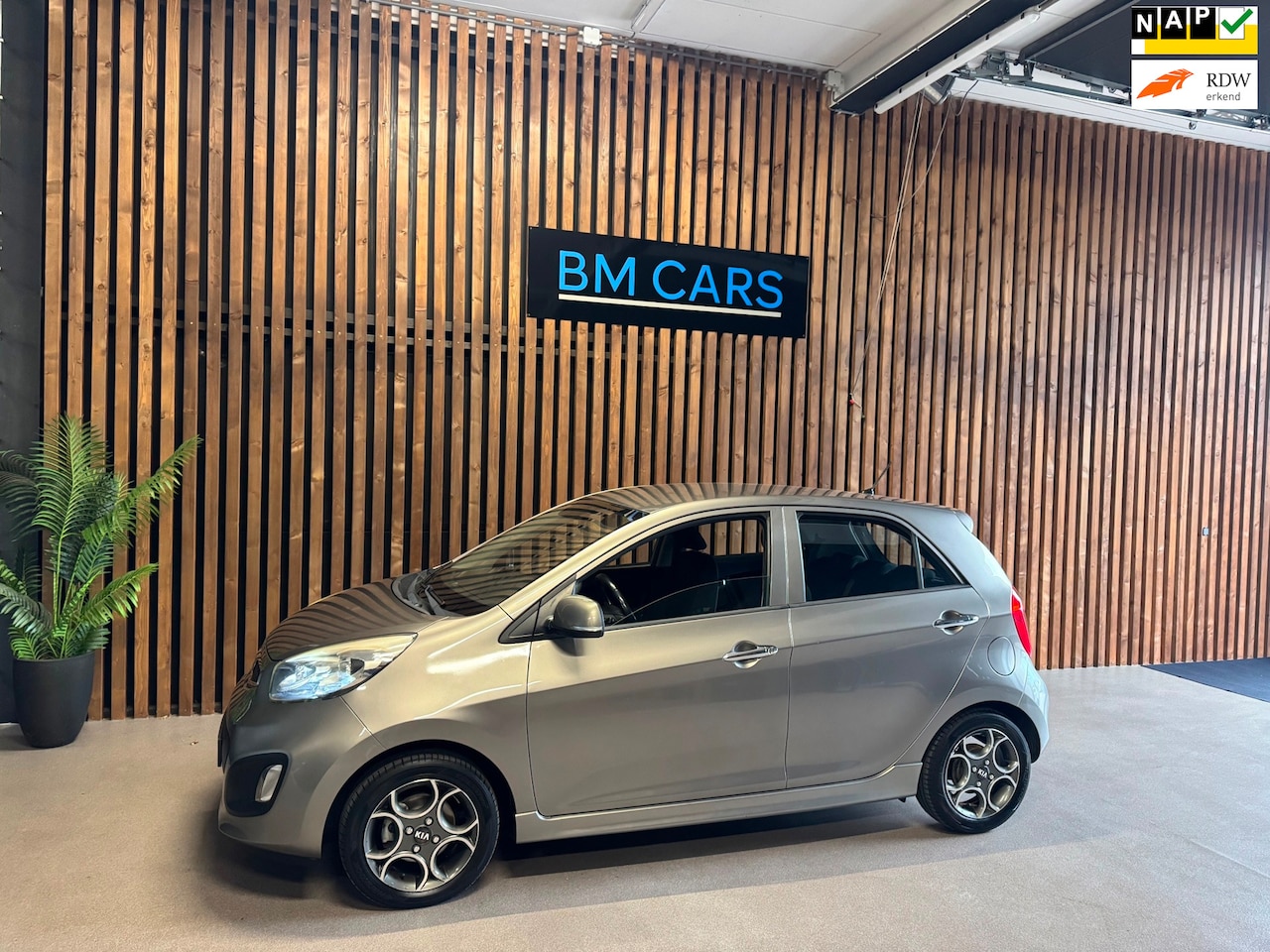 Kia Picanto - 1.0 CVVT Design Edition Airco, Led, Parkeersensor - AutoWereld.nl