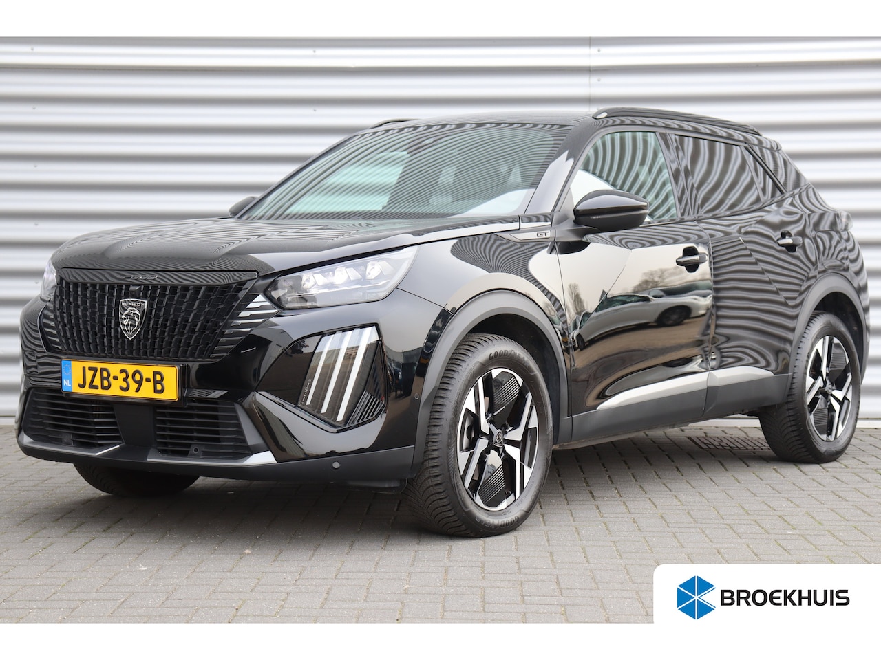 Peugeot 2008 - 1.2 PURETECH 130PK GT PACK AUTOMAAT / NAVI / LEDER / CLIMA / LED / PDC / 17" LMV / KEYLESS - AutoWereld.nl