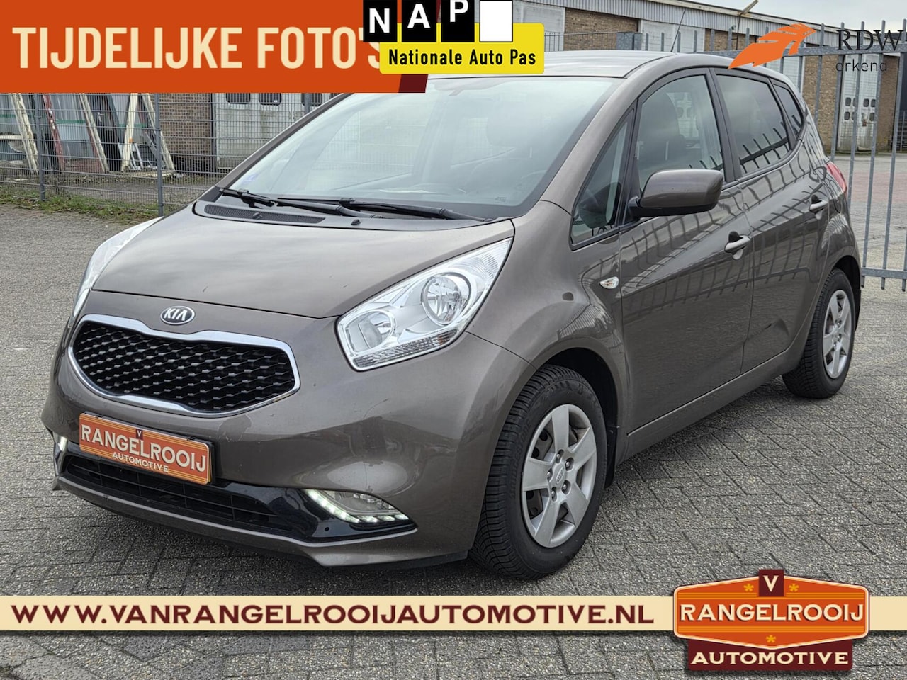 Kia Venga - 1.4 CVVT DynamicPLusLine 1.4 CVVT DynamicPLusLine, trekh. camera, cruise, clima, half leer - AutoWereld.nl