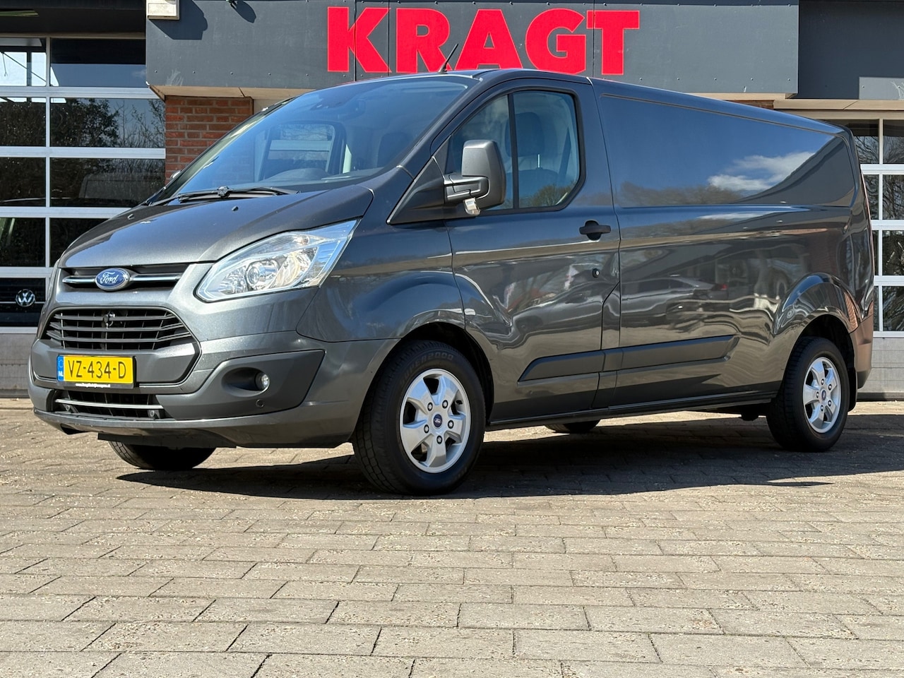 Ford Transit Custom - 290 2.0 TDCI L2H1, Cruise, Airco, Trekhaak, 3 zitpl, EURO 6, trekhaak 2750KG, stoelverw, v - AutoWereld.nl