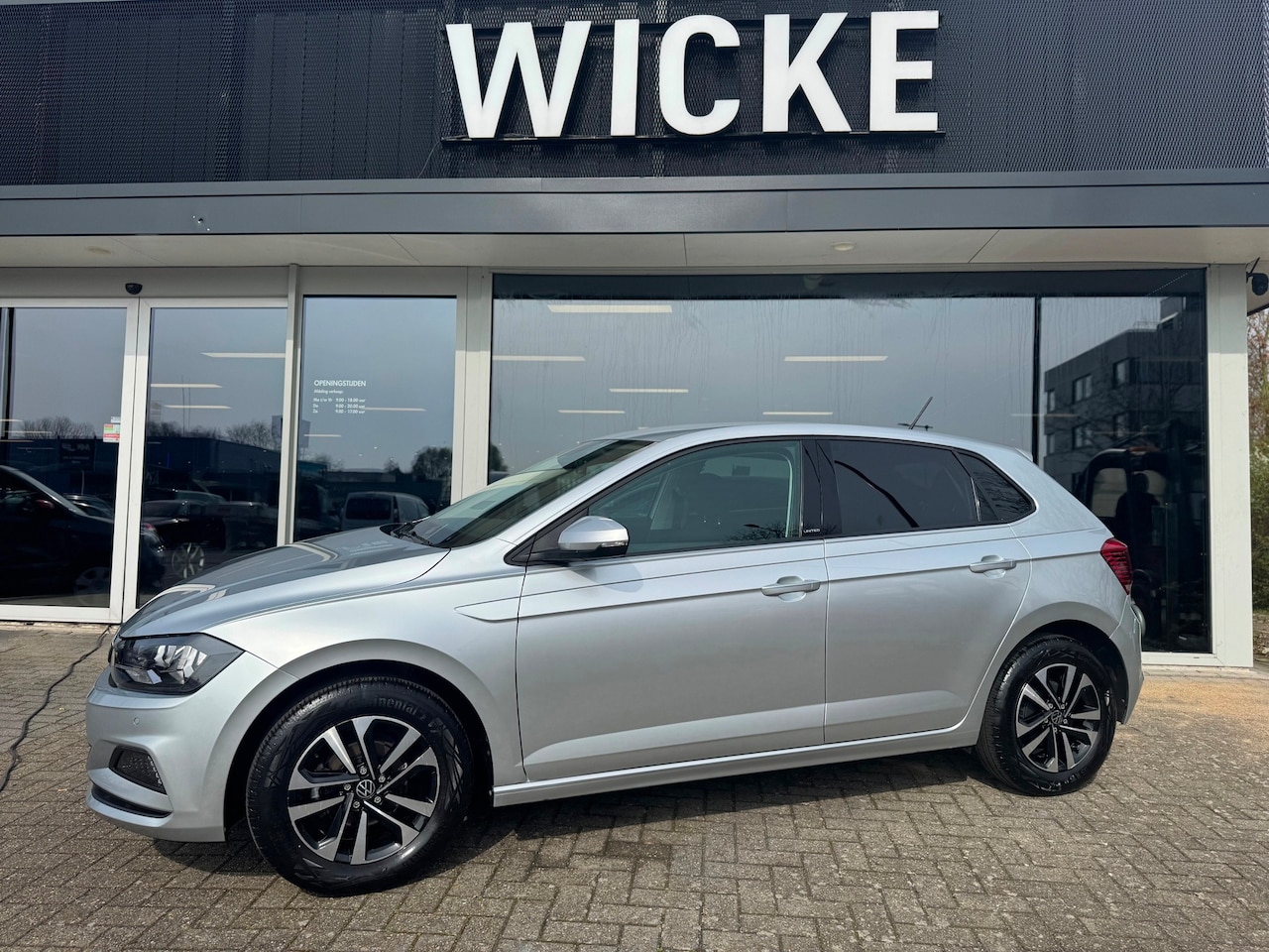 Volkswagen Polo - 1.0 TSI Comfortline Airco PDC Navi Cruise control - AutoWereld.nl