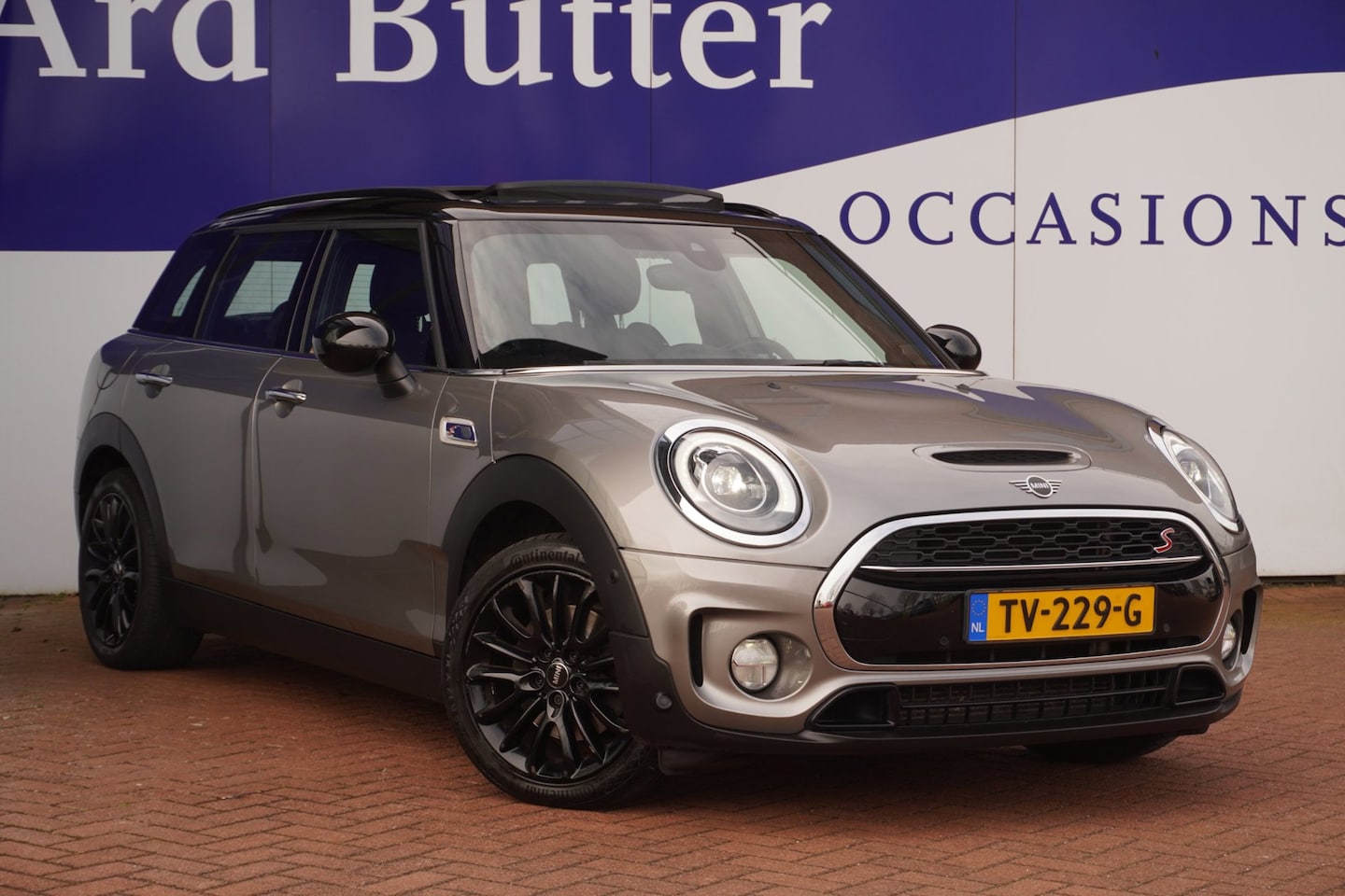 MINI Clubman - Mini 2.0 Cooper S Salt 192PK+Led&cruise-adaptive+Led-mistlamp+Panodak+Navigatie+harman-Kar - AutoWereld.nl