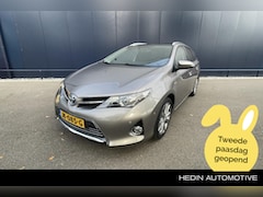 Toyota Auris Touring Sports - 1.8 Hybrid Executive | NAVIGATIE | CAMERA | STOELVERWARMING |