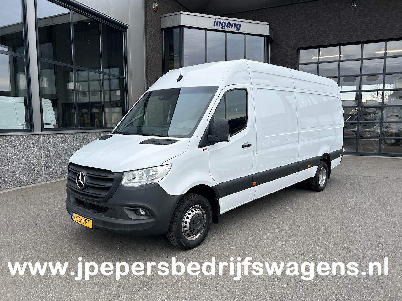 Mercedes-Benz Sprinter - 516 CDI L3 H2 N1 MBUX / Camera / Carplay navigatie / Airco / 270 Graden achterdeuren - AutoWereld.nl